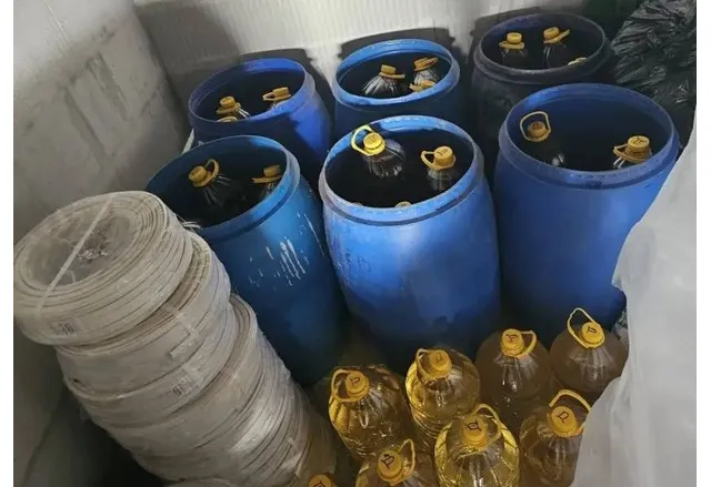 Митнически служители откриха 1407 литра нелегален етилов алкохол при проверки