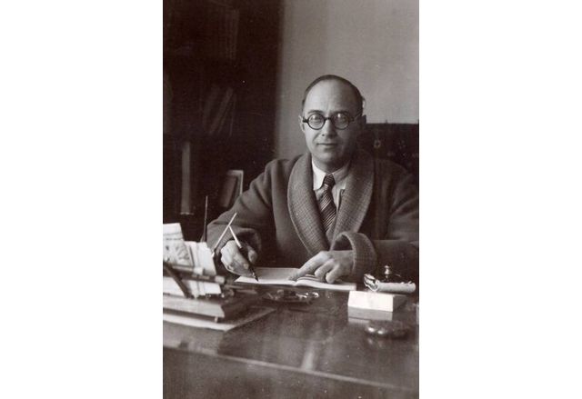 Никола Саранов е най-известното име в академичните среди до 1944 г. по Наказателно-процесуално право
