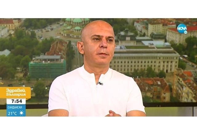 49 годишният българин Николай Диковски бе задържан и обвинен в
