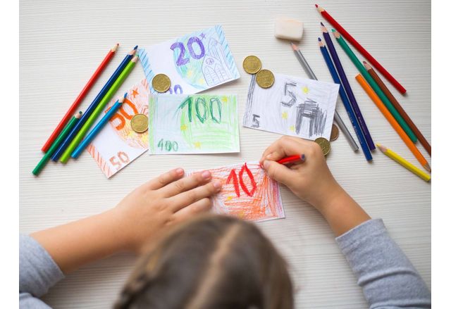 Издателство Клет България създаде специални материали които правят темата за