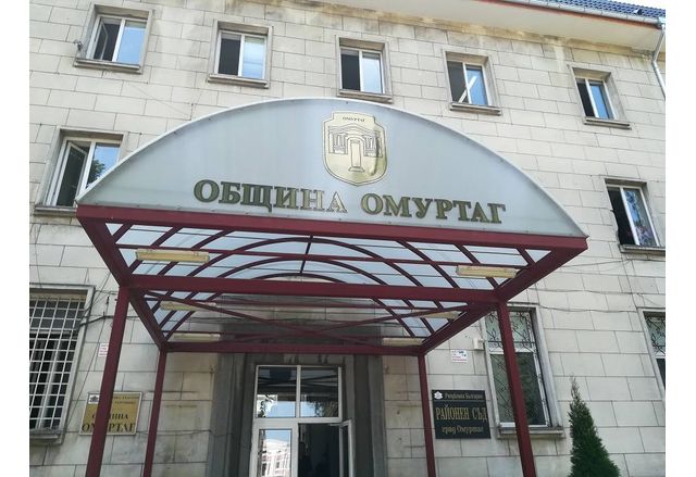 Кметът на Омуртаг Ешреф Ешрефов е бил арестуван вчера при