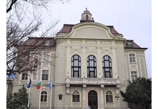 Заместник кметът на Пловдив с ресор Финанси общинска икономика и социална