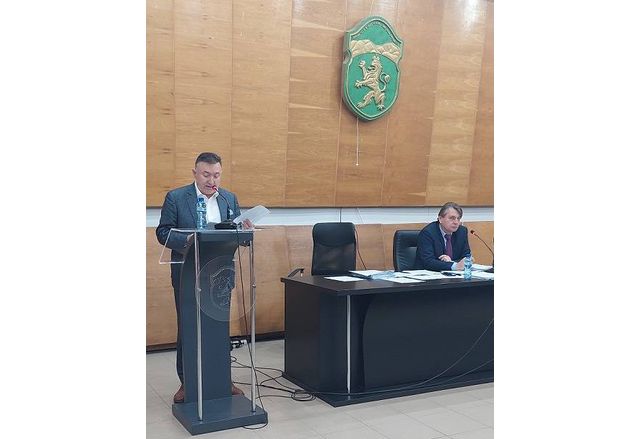 Общинският съвет в Карлово прие правилник и избра постоянните си комисии