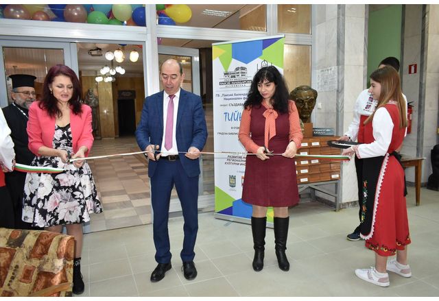 Зам кметът на община Асеновград Петър Петров откри официално новосъздадената тийн