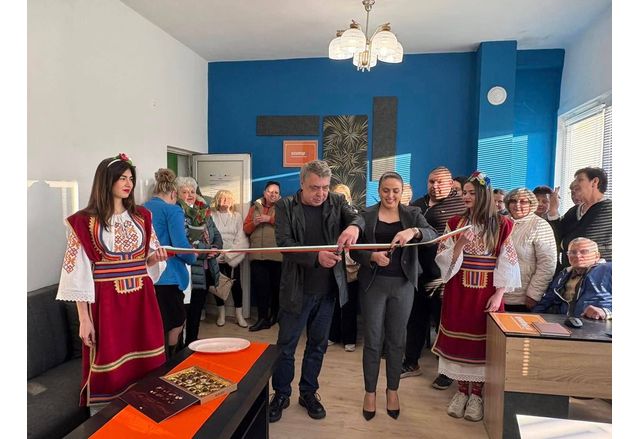 Откриха дигитален клуб в село Чирен