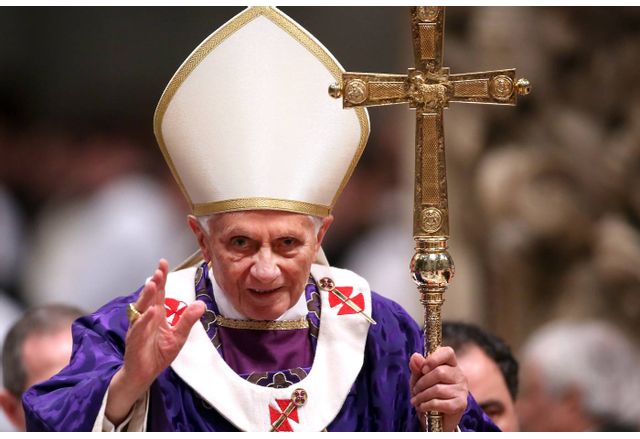 Бившият папа Бенедекит ХVI е покрил католически свещеници педофили предаде Би