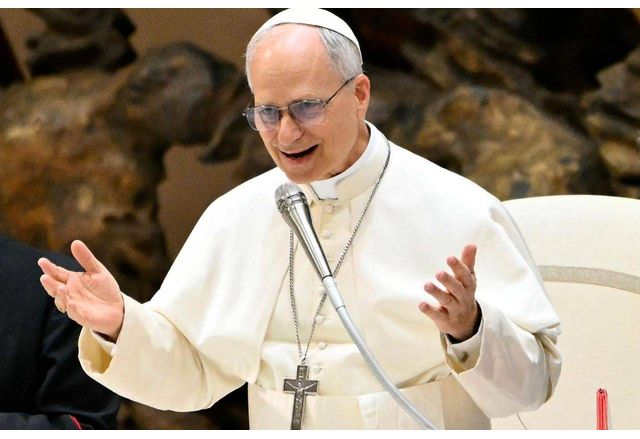 Във Ватикана започна тържествената церемония по интронизацията на папа Лъв