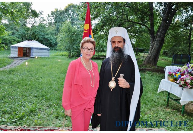 Никога в 70 годишната история на патриаршеската институция в нова България