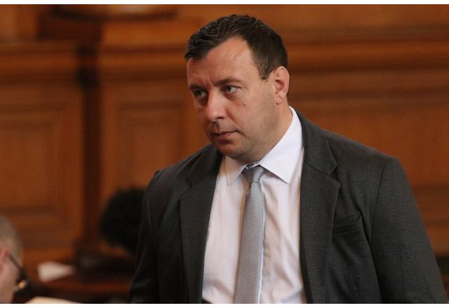 Петър Петров, Възраждане