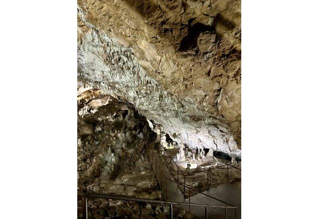 Пещера Добростански бисер край Асеновград приключи активния си туристически сезон