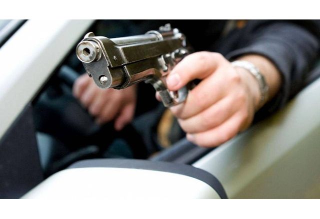 Двама са простреляните българи след стрелба и бой в известен