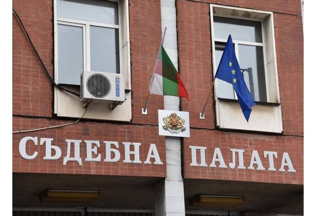 Съдия Доротея Симеонова нареди на Съдебна охрана да изведе със