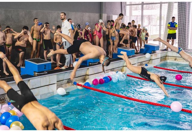 Покритият плувен басейн във Враца е обновен за първи път от над 50 години