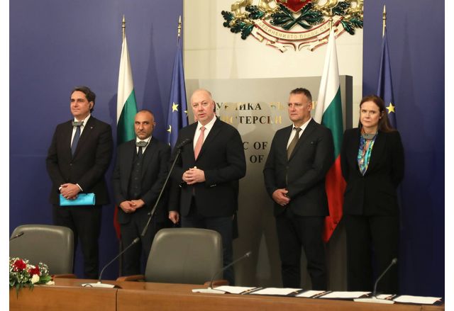 Държавата влиза като инвеститор в търсенето и проучването на подземни