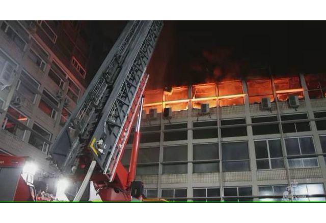 Пожар в стратегическо предприятие на Русия