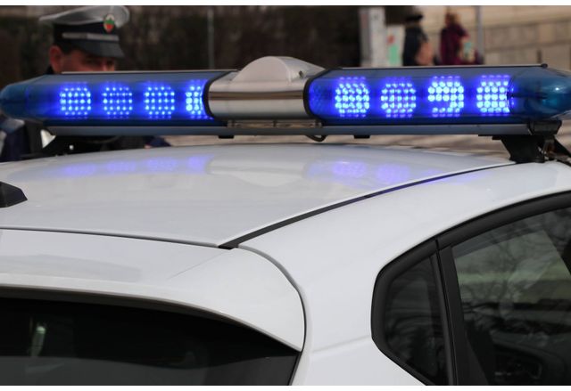 Един полицай е убит при престрелка в района на Елхово
