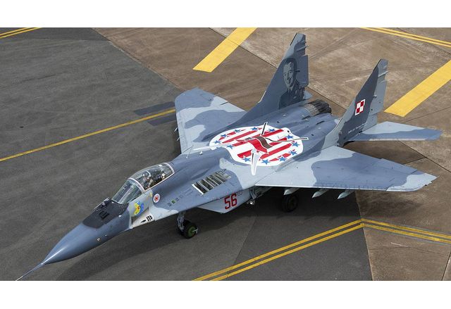 Полша е предала на Украйна част от обещаните изтребители МиГ 29