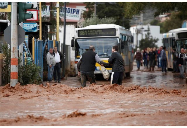 Потоп в Атина