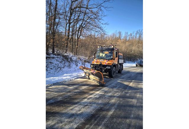 Всички пътища от 105 километровата общинска IV класна пътна мрежа на територията