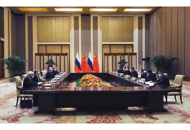Преговори между делегациите на РФ и Китай