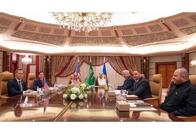 Преговорите между делегациите на САЩ и Украйна в саудитската столица