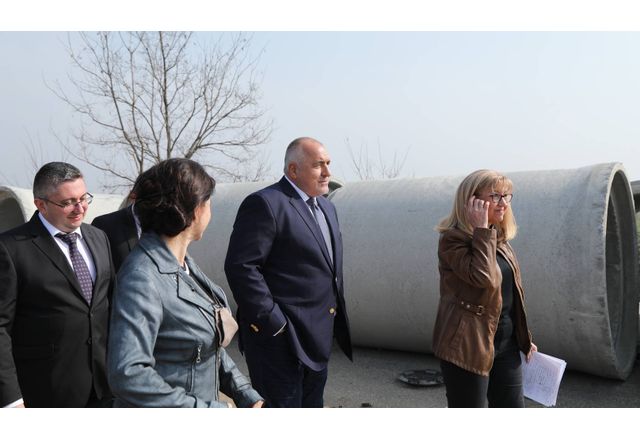 Премиерът Борисов на трасето Видин-пътен възел Макреш