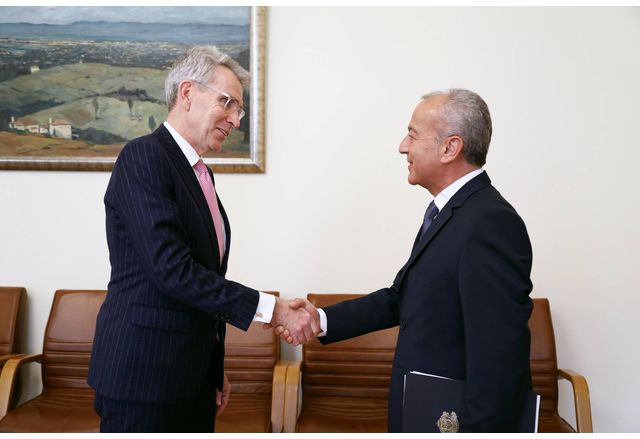 Премиерът Гълъб Донев се срещна с помощник-държавния секретар по енергийните ресурси на САЩ Джефри Паят
