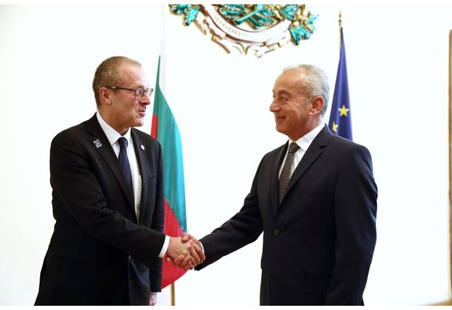 Министър председателят Гълъб Донев проведе среща с регионалния директор на Световната