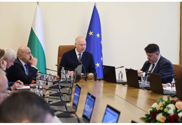 Министър председателят Росен Желязков свиква работно съвещание във връзка с решението