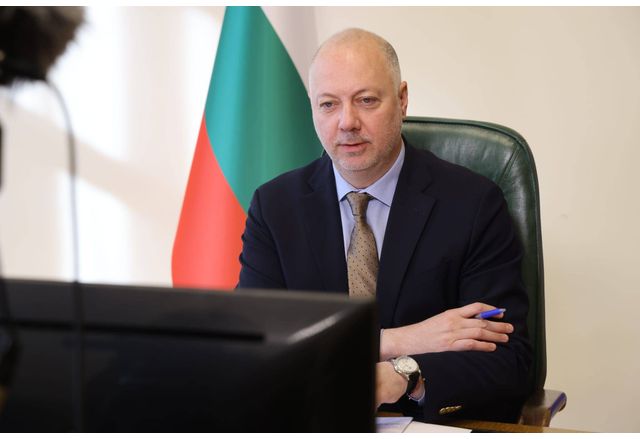 Като държава член на ЕС и съюзник в НАТО България