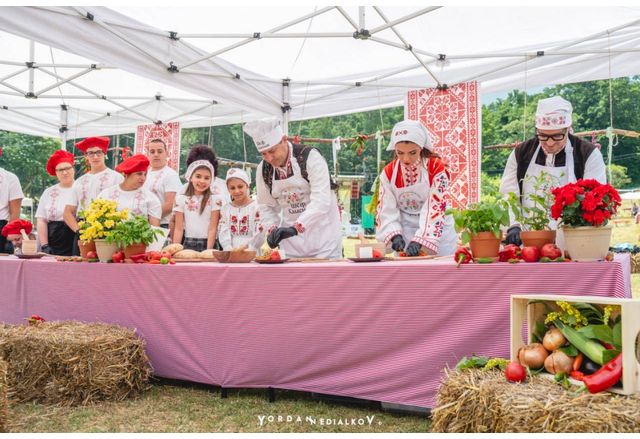 Днес ароматите на миналото срещнаха енергията на настоящето Заедно с