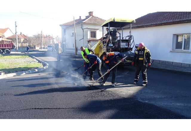 Приключва поредният ремонт на улица в Нова Загора