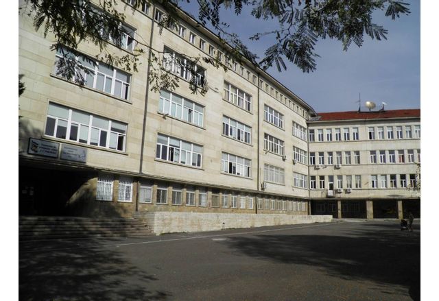 Природо-математическата гимназия в Бургас