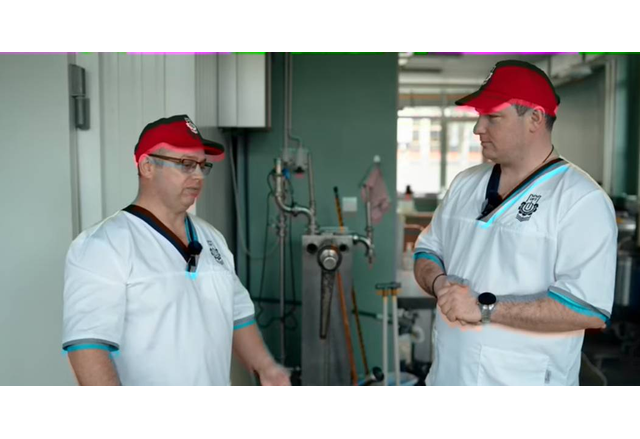 В открития пред няколко години модерен учебен комплекс към катедра