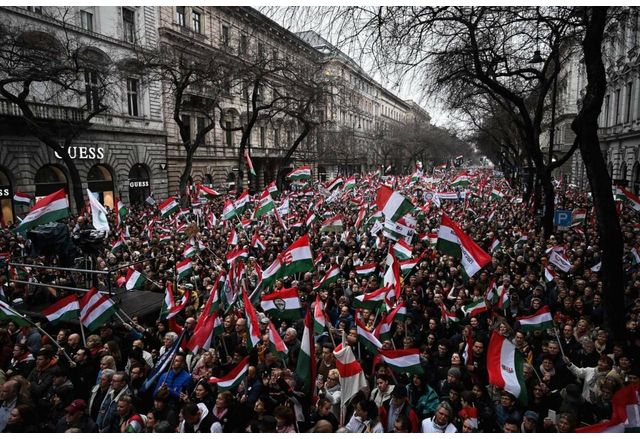 В унгарската столица се проведе масов протест срещу режима на