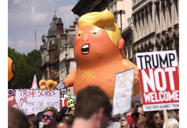 Хиляди американци протестираха в навечерието на Великден в столицата Вашингтон