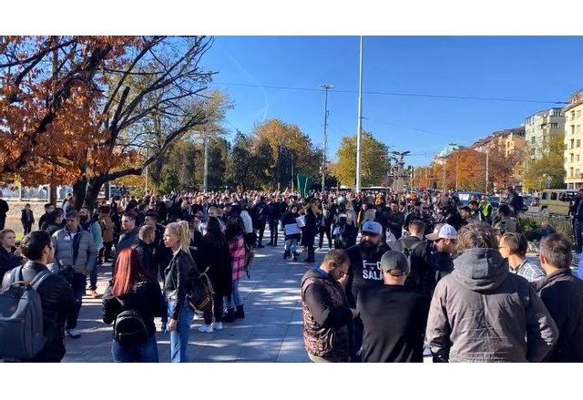 Протестиращите на Орлов мост преди час