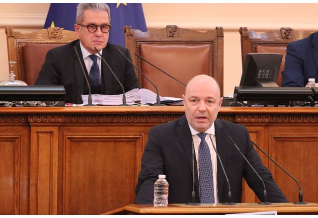 Парламентът не избра за министър председател Николай Габровски предложен от ПГ