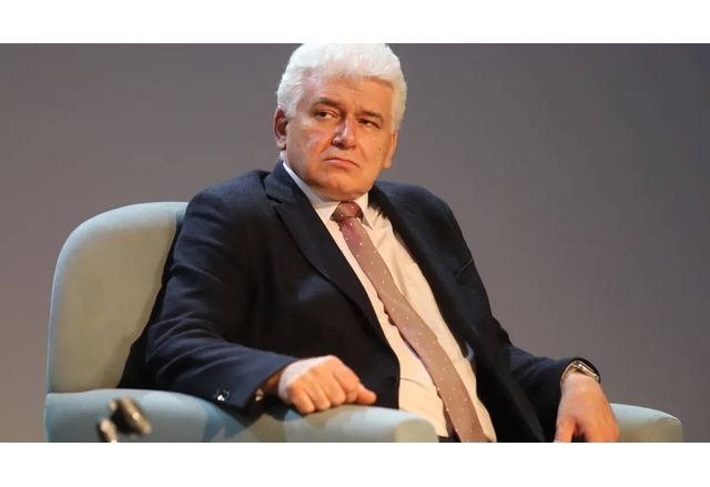 Измамата на настоящия служебен премиер Андрей Гюров е напълно сравнима
