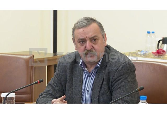 Проф. Тодор Кантарджиев, директор на Националния център по заразни и паразитни болести
