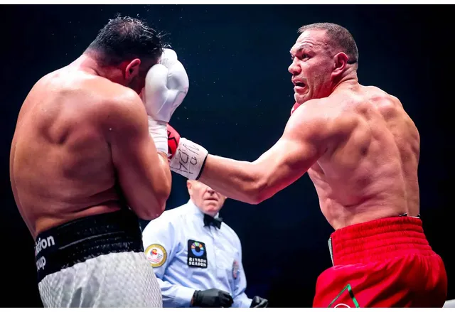 Кубрат Пулев спечели регулярната световна титла на WBA след категорична