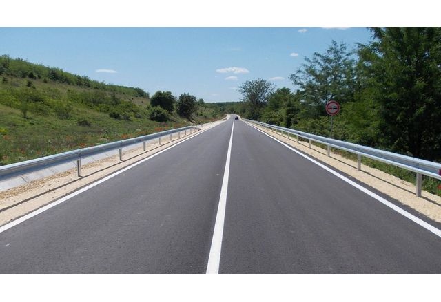 Готово е обезопасяването на участъка от път I 6 между Кюстендил