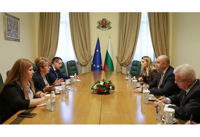 Среща ан Румен Радев с Елеонора Митрофанова