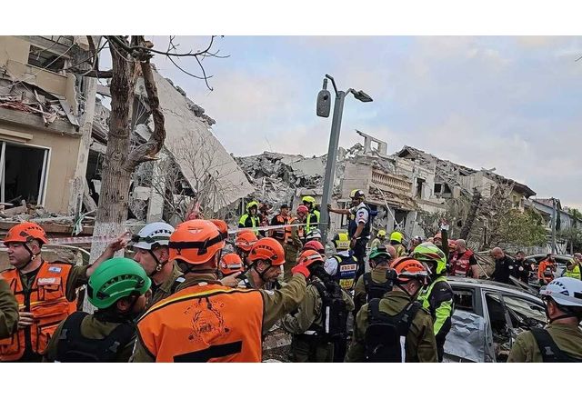 Ирански балистични ракети удариха централния щаб на Израелските отбранителни сили