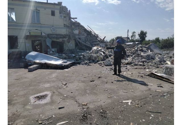 Разрушеният хотел, в който са били дислоцирани руските окупатори