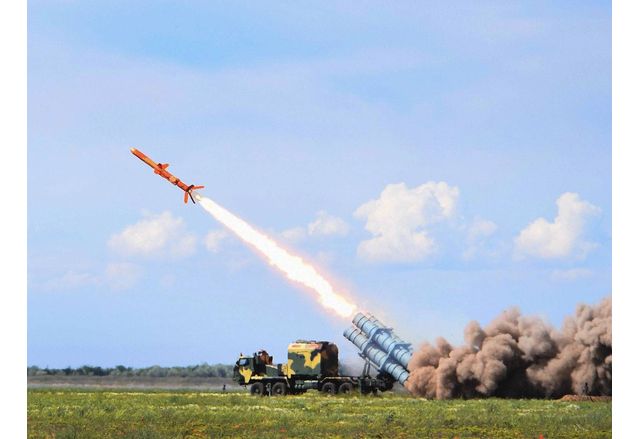 Украйна модернизира ракетите Нептун така че да могат да поразяват