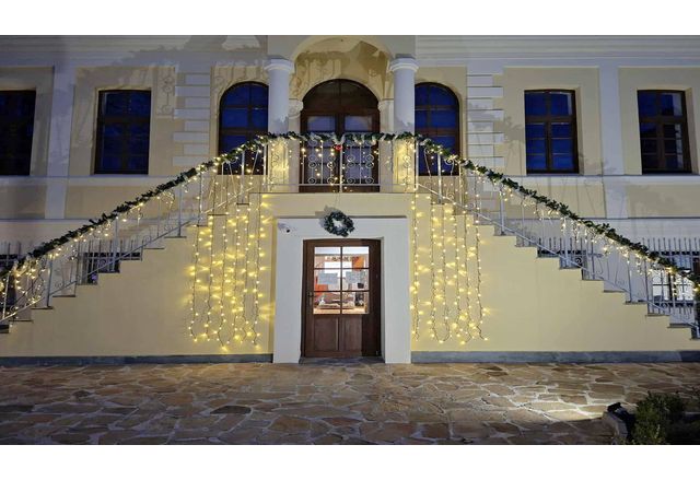 Уважаеми посетители и гости на града по време на коледно новогодишните