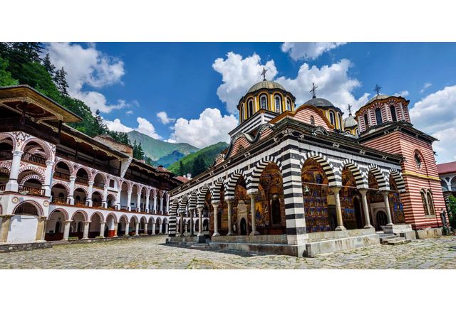 Празникът Отчовден се отбелязва днес в Рилския манастир На днешния