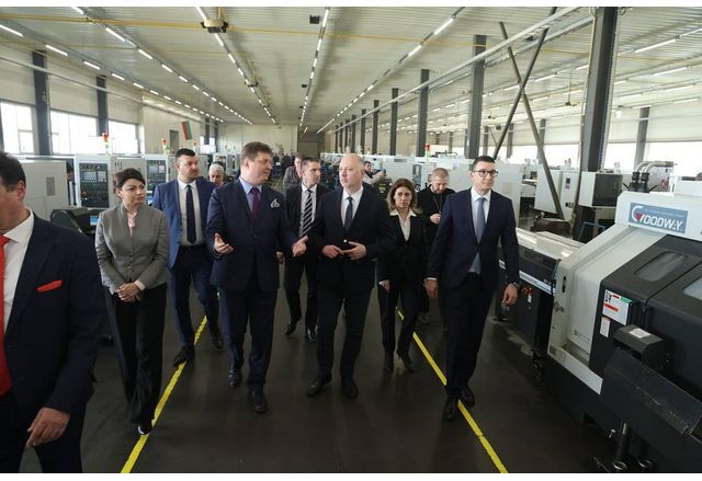 Засилването на капацитета на военната индустрия е изключително важно не