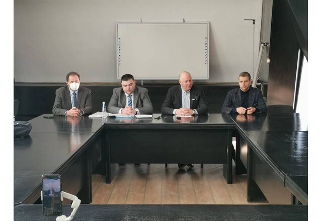 Росен Желязков, Стефан Апастолов и Костадин Стойков на пресконференция в Благоевград